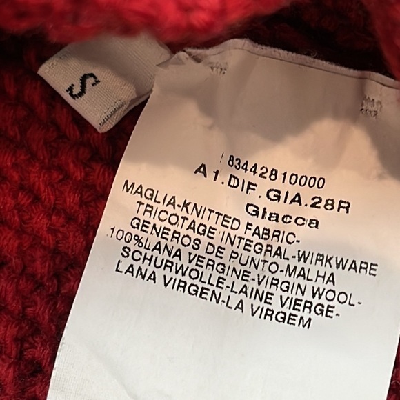 Intrend Red Women’s Cropped Sweater Size Small - Picture 4 of 4